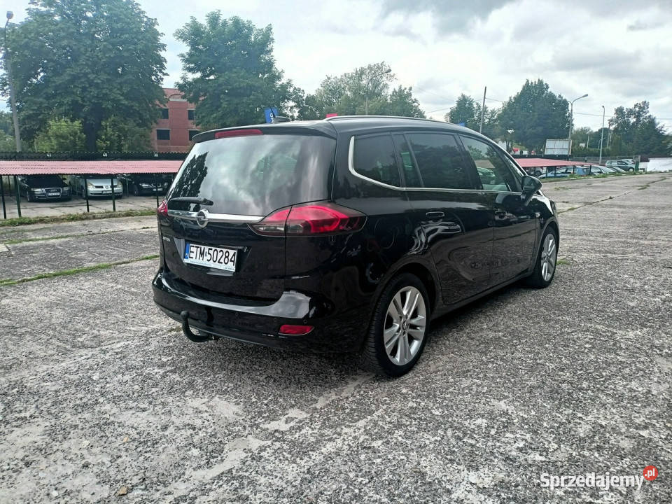 Opel Zafira 2019 automat 7 osobowe zadbane hak C Tomaszów Mazowiecki sprzedam