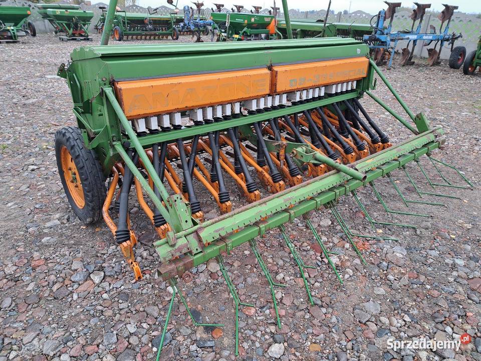 Siewnik AMAZONE D8 SPECJAL TYP 30 z Niemiec Amazone Siewniki i sadzarki wielkopolskie