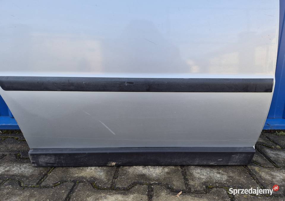 DRZWI TYŁ PRAWY TYLNE PRAWE VW PASSAT B5 FL osobowe Działoszyce