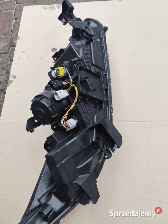 Reflektor Lewy Mitsubishi Ecipse Cros 2018 r Podlipie