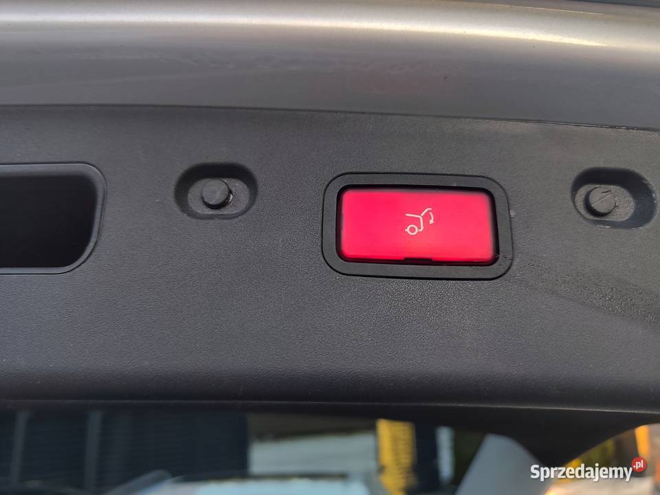 E klasa ze Szwajcarii opłacony Ozorków