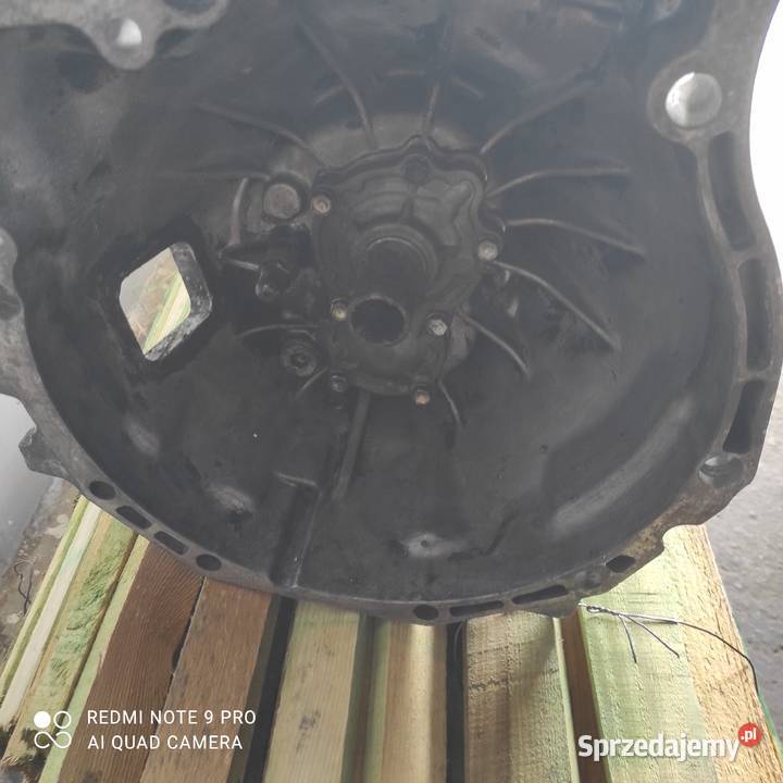 skrzynia biegów obudowa Nissan Mazda Lubin