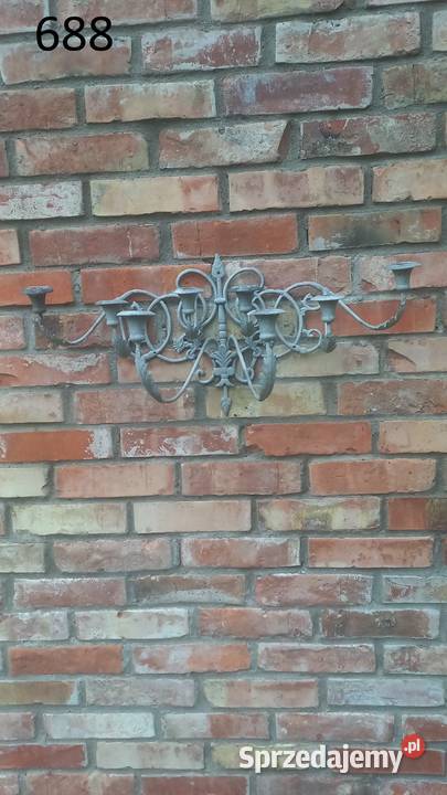 Świecznik metalowy wiszący na scianę 8 świec 688 Świeczniki Gawroniec