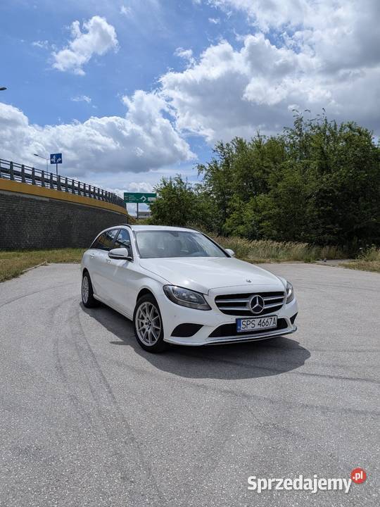 MercedesBenz C180d W205 Kombi 2018 16 Diesel 226 Kielce