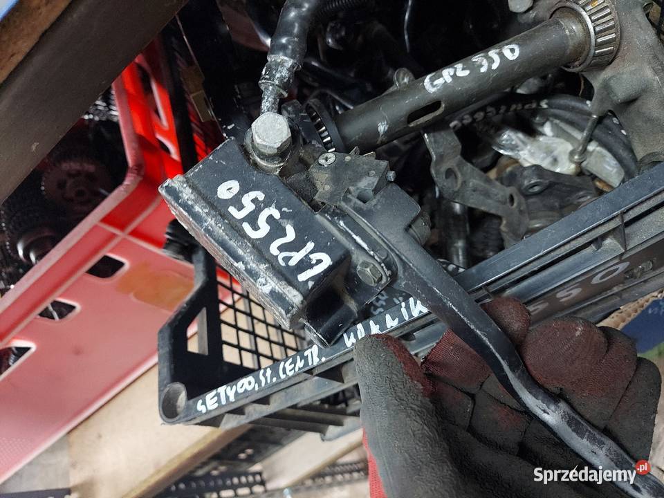 Kawasaki GPZ 550 pompa hamulca przód przednia Jelenia Góra
