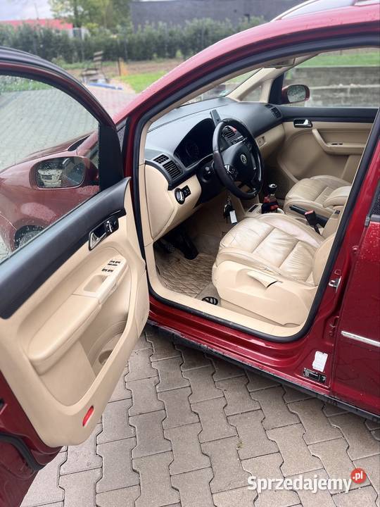 VW Touran 20 FSI benzyna 2006 r bordowy Uniejowice sprzedam