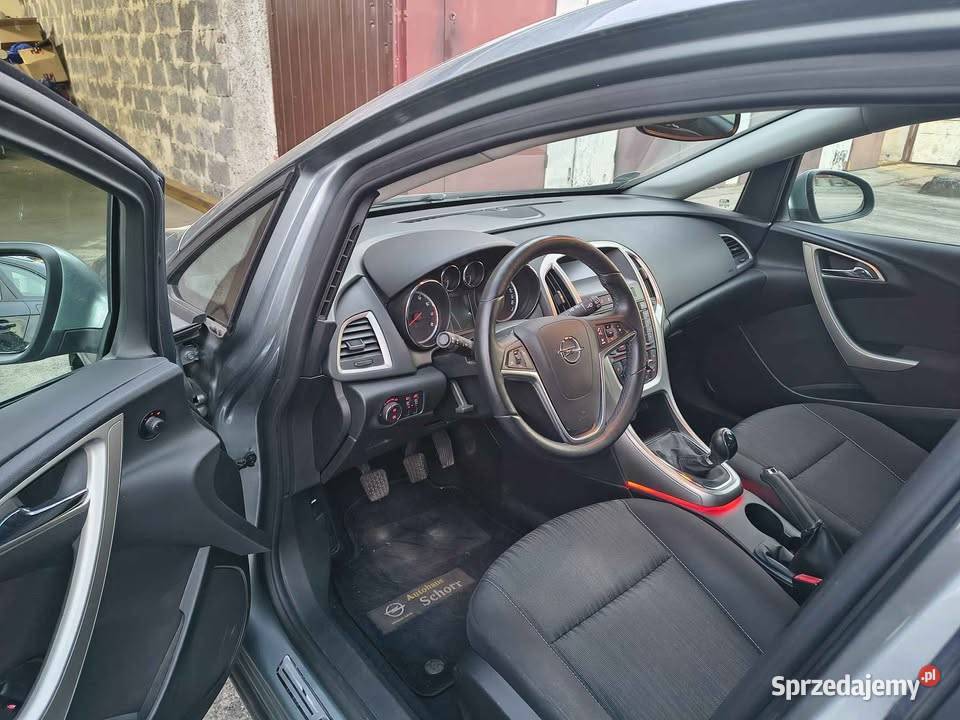 Opel Astra 14 Turbo 140 2011r Opel lubuskie Żagań sprzedam