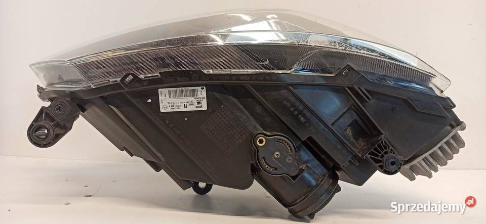SEAT ATECA LAMPA PRAWA PRZÓD LED ANGLIK
