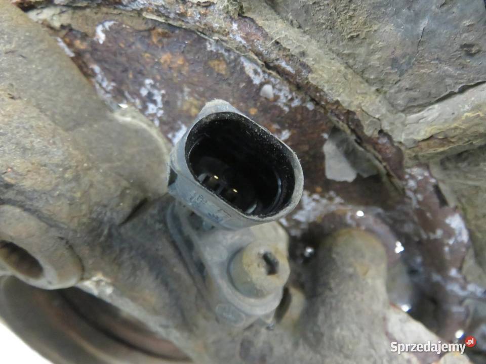 ZWROTNICA PIASTA PRZEDNIA PRAWA VW GOLF V 19 TDI sprzedam