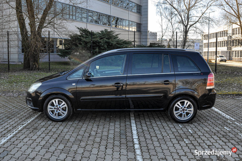 Opel Zafira 19CDTI 150 7osobowy Bezwypadkowy Zafira Samochody osobowe