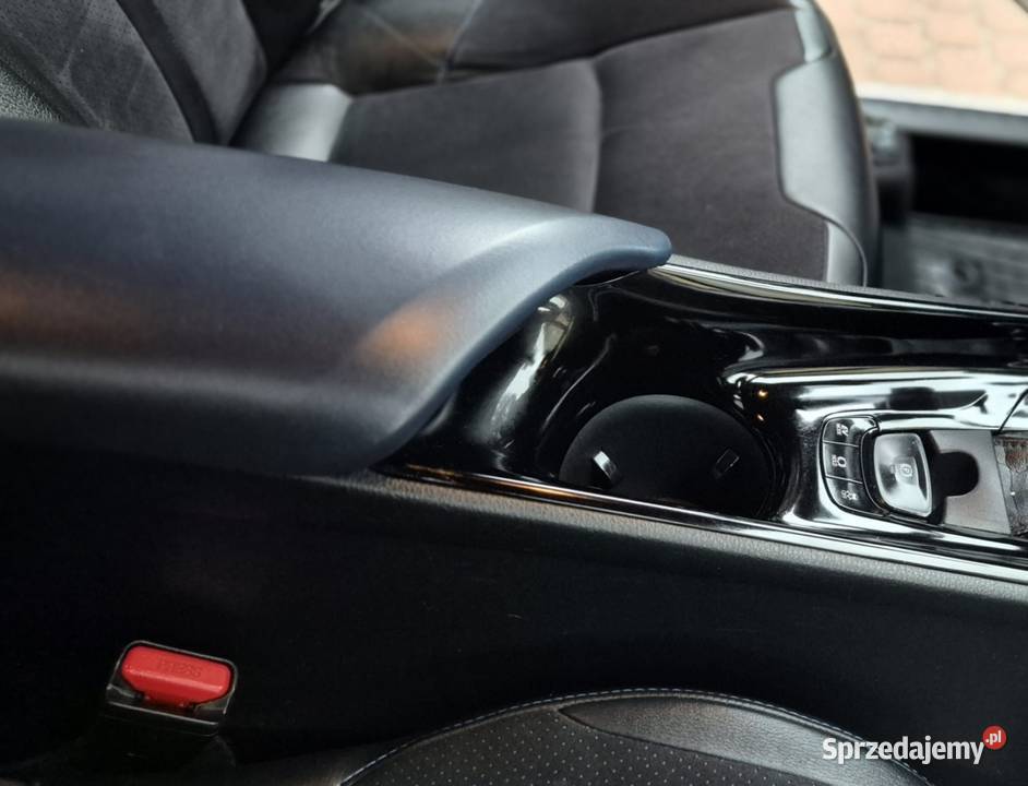 Toyota CHR 2017 pierwszy właściciel serwis ASO 122KM Kutno sprzedam