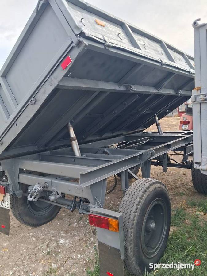 Sprzedam przyczepę wywrotkę d46 na dwa siłowniki Agromasz