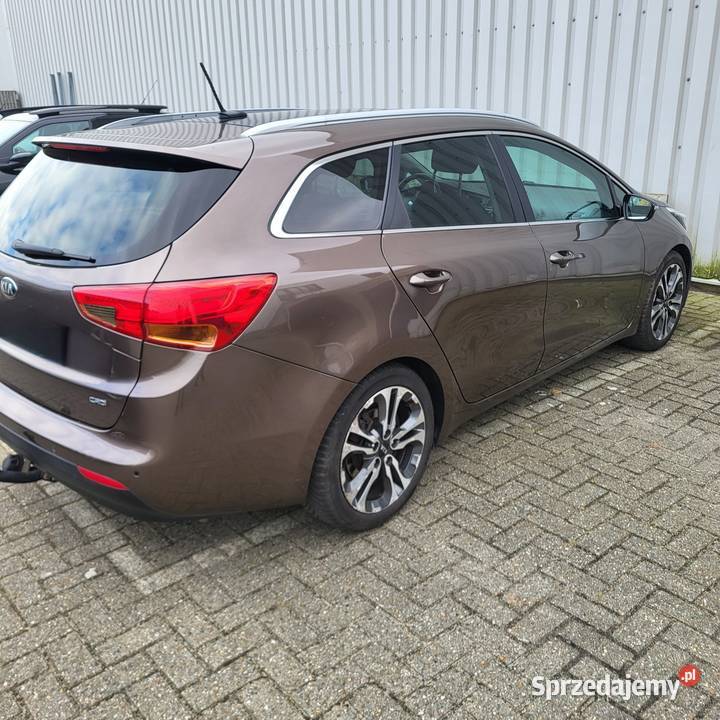 Kia Ceed panoramiczny dach 16 CDRI 128 bluetooth Gliwice