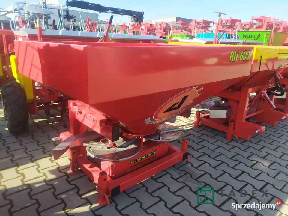 Rozsiewacz nawozów 2tarczowy firmy Altro RN600l