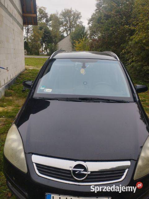 Opel Zafira B Łuków