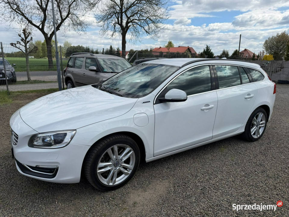 Volvo V60 automat navi kamera AWD gwarancja I ogranicznik prędkości