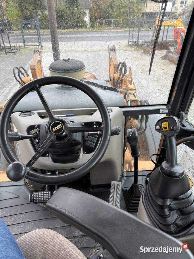 KoparkoŁadowarka CASE 580 T z 2012 roku koparka Złoczew sprzedam