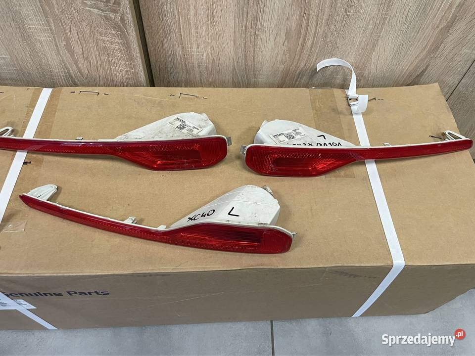 Volvo XC40 17 lampa tył przeciwmgielna prawe Kozubszczyzna