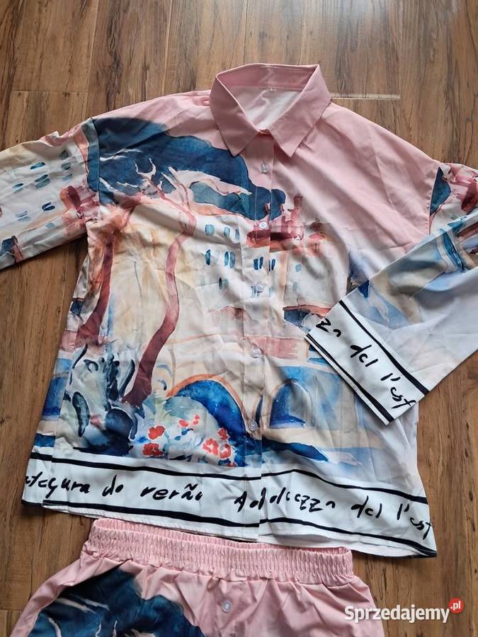 nowa cienka piżamka rozmiar na niej to XL ale to Sandomierz sprzedam