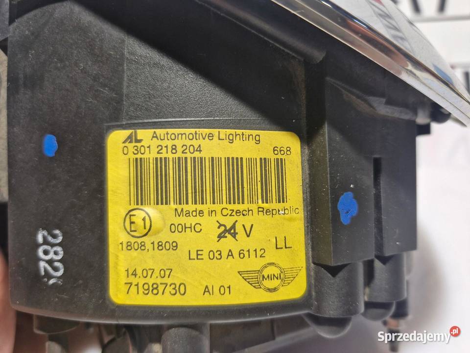 MINI COOPER R52 LAMPA PRAWY PRZÓD ONE 08 7198730