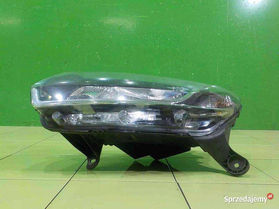 DACIA SANDERO II STEPWAY 09 B 15r lampa lewa mazowieckie Suków