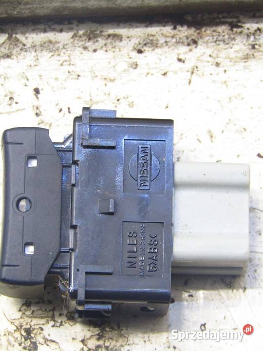 PANEL PRZYCISK PODGRZEWANIA FOTELA NISSAN osobowe Popielniczki