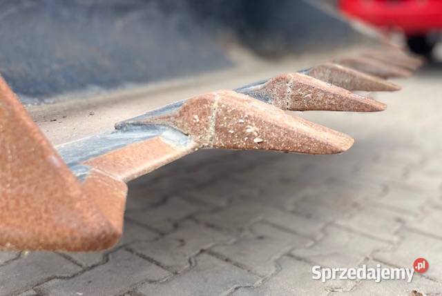ŁYŻKA BUDOWLANA MANITOU CBC 650L 1850 używana Białystok sprzedam