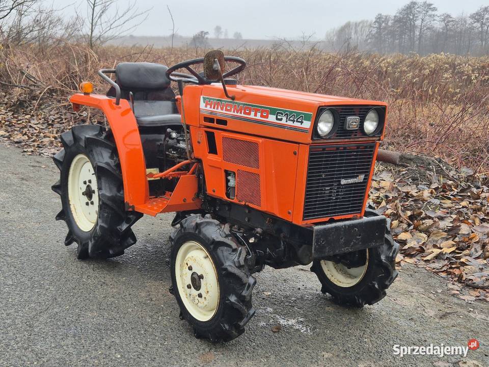 Traktorek traktor HINOMOTO C144D 14 44 Małuszyn sprzedam