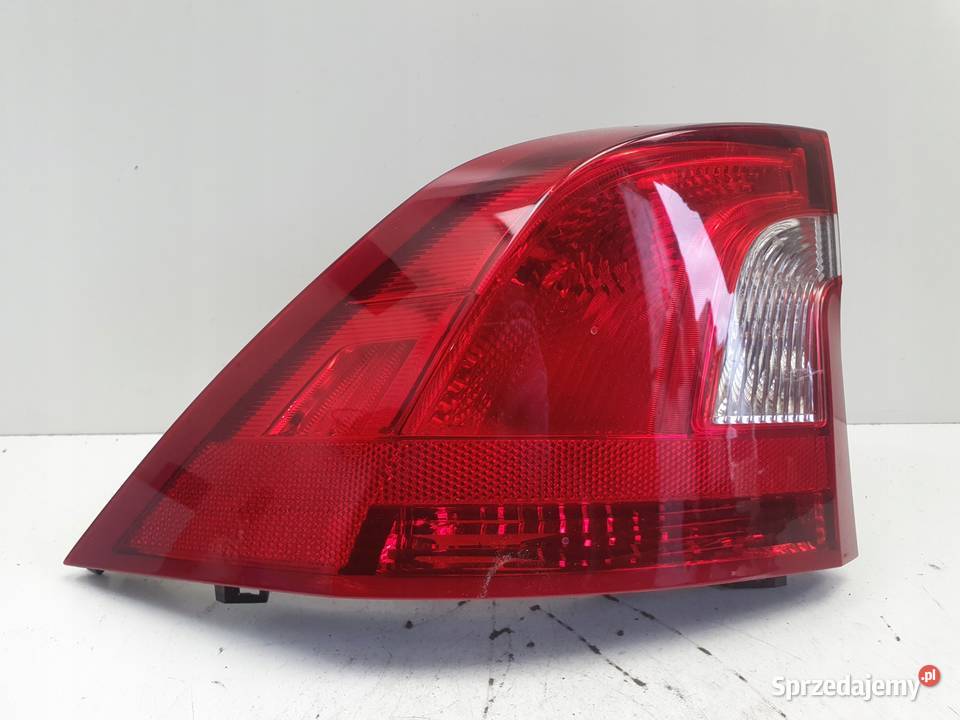 Volvo S60 II 1013r TYLNIA TYLNA LAMPA LEWA lewy osobowe