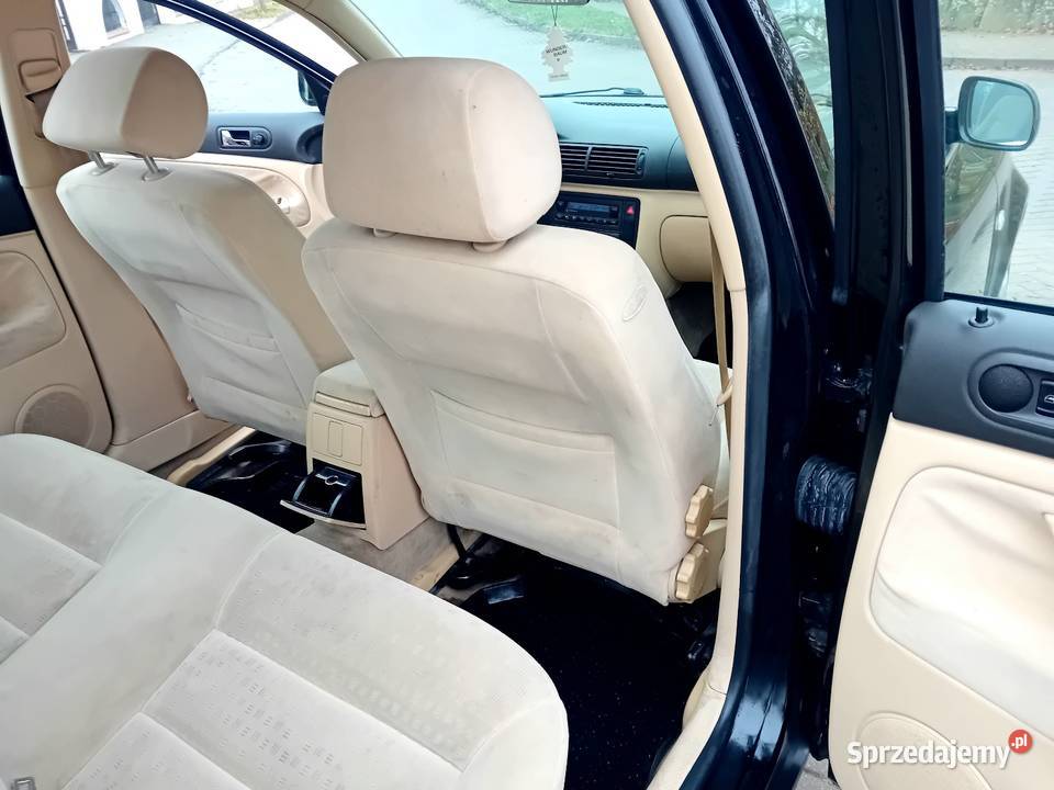VW Passat B5 Fl 19 TDI Oryginalny lakier Mały Raciąż