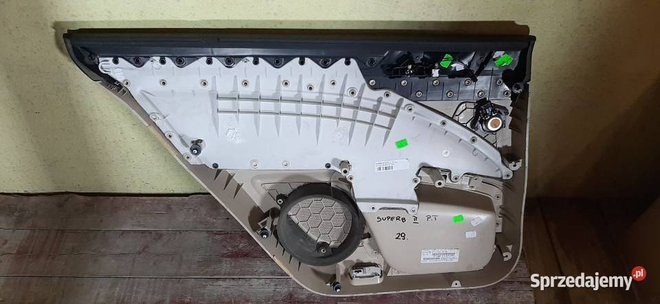 Boczek tapicerka drzwi skoda superb II prawy tył Włoszczowa