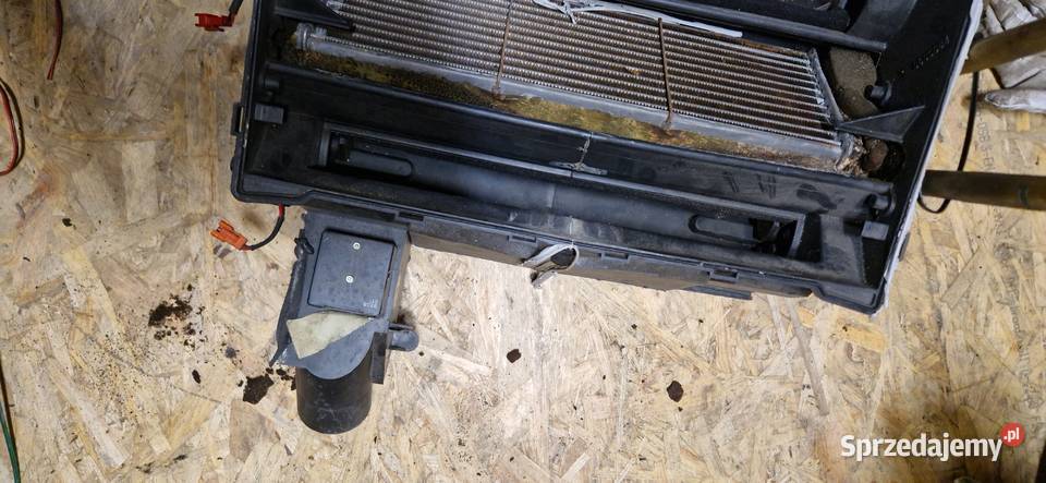 Jaguar XJS facelift nagrzewnica ogrzewanie Słupca