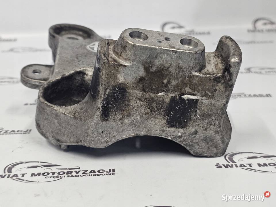 Peugeot 308 16 EHDI BHY 100 łapa wspornik osobowe