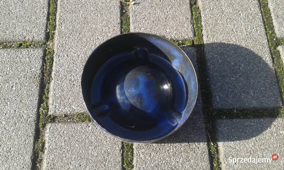 Stara popielniczka emaliowana emalia PRL design Antyki Gdynia