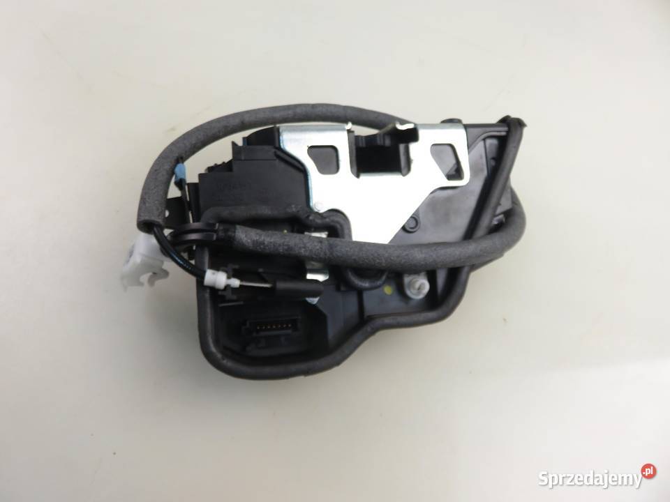 ZAMEK LEWY PRZEDNI BMW X1 E84 7202143