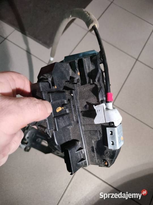 NISSAN QASHQAI 2 II J11 ZAMEK DRZWI LEWY tył 3 wielkopolskie Turek