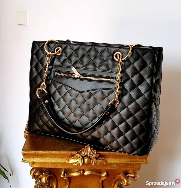 CHANEL TOREBKA CC ŁAŃCUSZKI PIKOWANA CHANELKA A4 Bydgoszcz