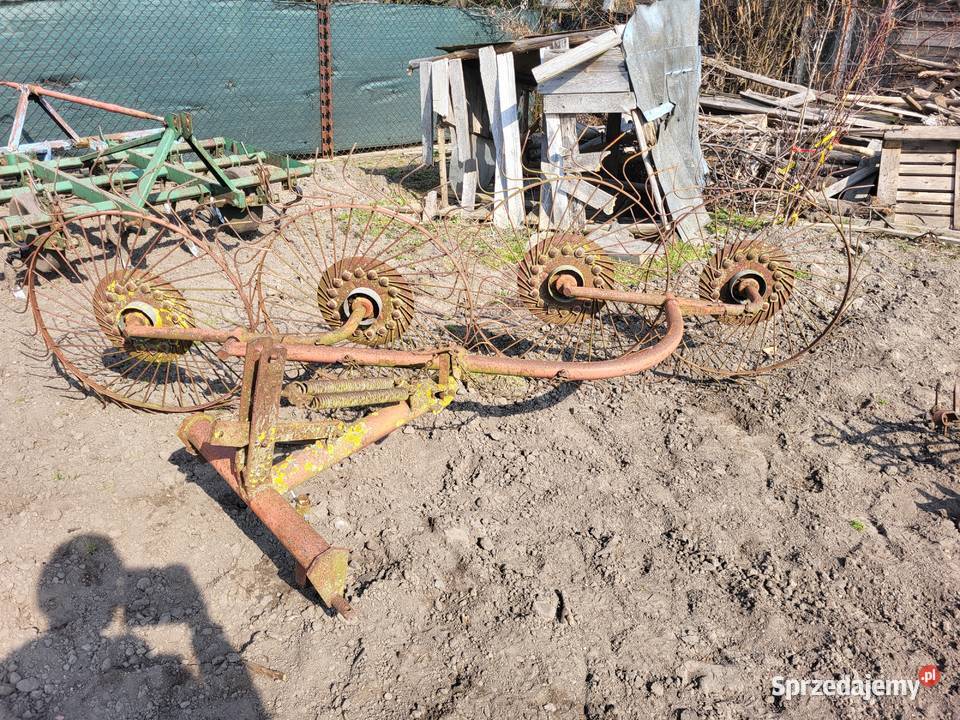 Zgrabiarka zawieszana przewracarka nieuszkodzony