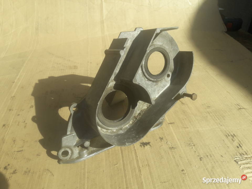 Obudowa rozrządu bmw m20 e12 e21 e28 e30 e34 Silniki i osprzęt Twardogóra