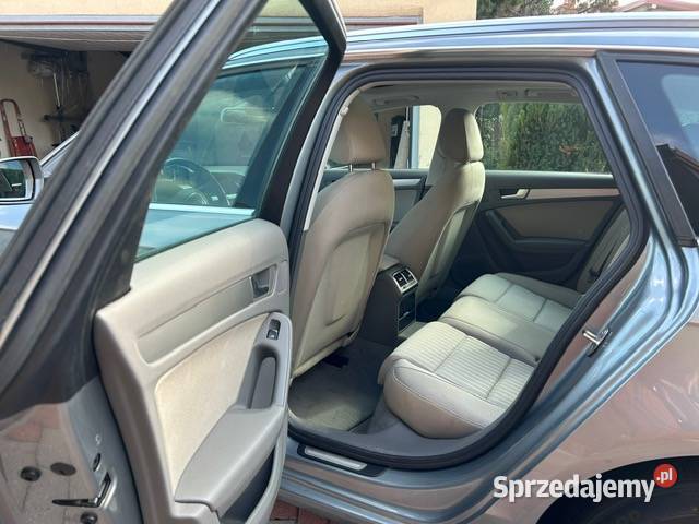 AUDI A4 B8 AVANT 20 TDI CR 2011r S Line zadbane A4 Kutno