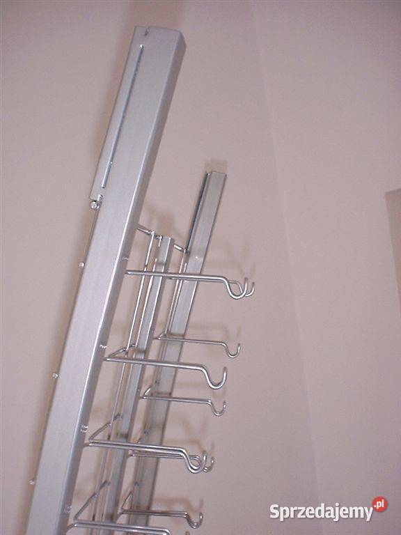 Stojak metalowy na 50 par okularów Banan srebrny