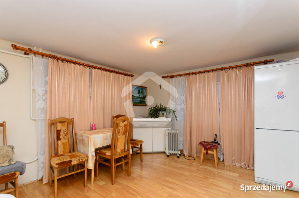 Dom wolnostojący na dużej działce Błażowa Górna Rok budowy 1970 sprzedam