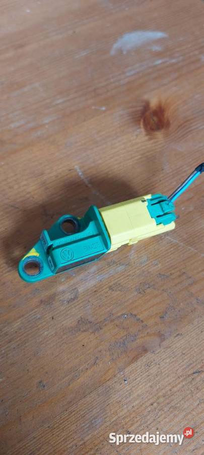 Czujnik sensor uderzeniowy 5M0909606D 5WK43273 Skwierzyna
