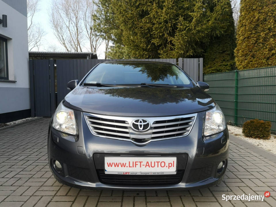 Toyota Avensis 22 DCAT 177 Klima Automat Navi Strzegom