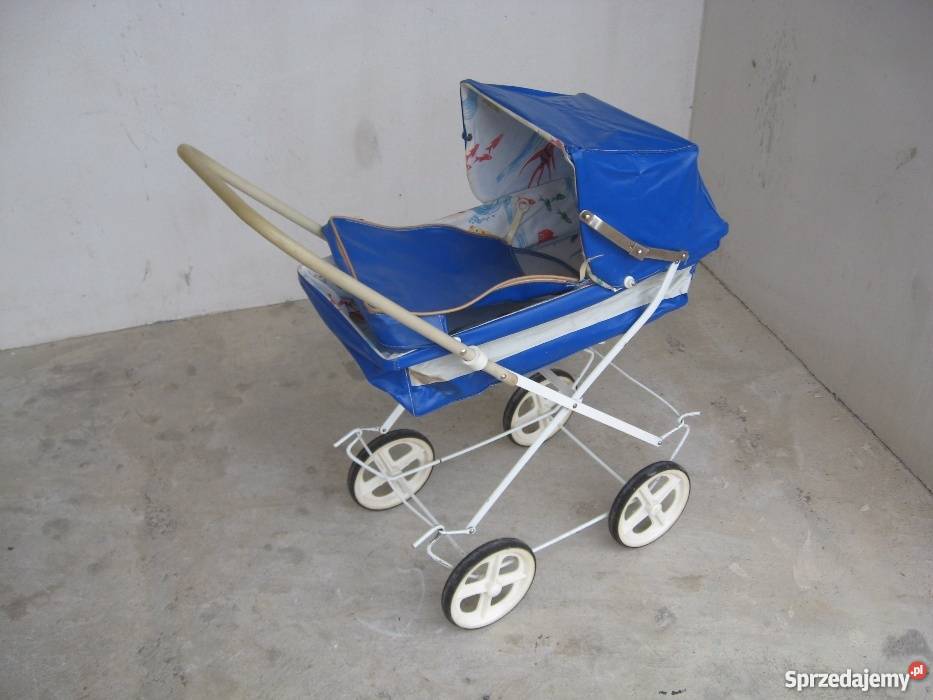 Stary wózek lalek PRLu Grodziczno