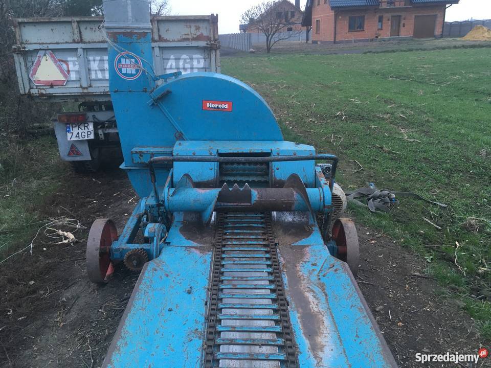 Rębak do gałęzi słomy itp