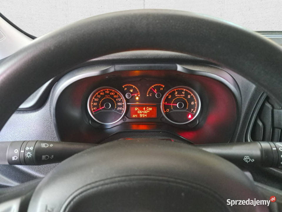 Fiat Doblo 16 MJ 105 Klima Drzwi przesuwne nieuszkodzony