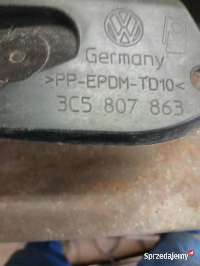 Mocowanie ślizg VW Passat B6 sedan 3C5807863 osobowe sprzedam