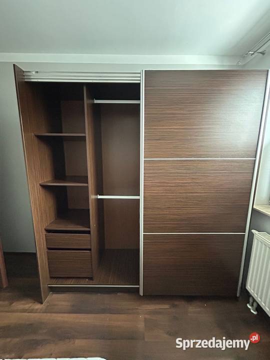 zestaw mebli do sypialni