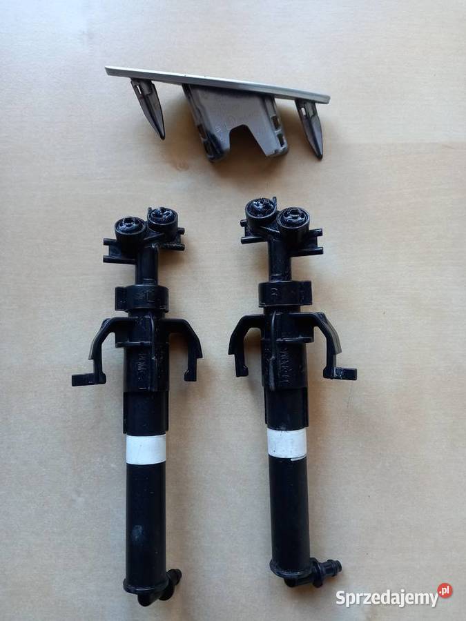 VW Passat B8 spryskiwacz lampy przód Bukownica